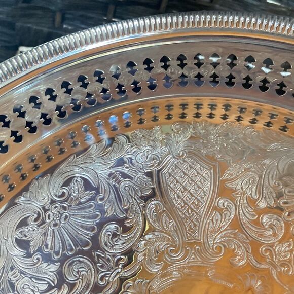 Set of 2 Newport by Gorham Silver plated 10” Serving  Trays Platters - Picture 9 of 16